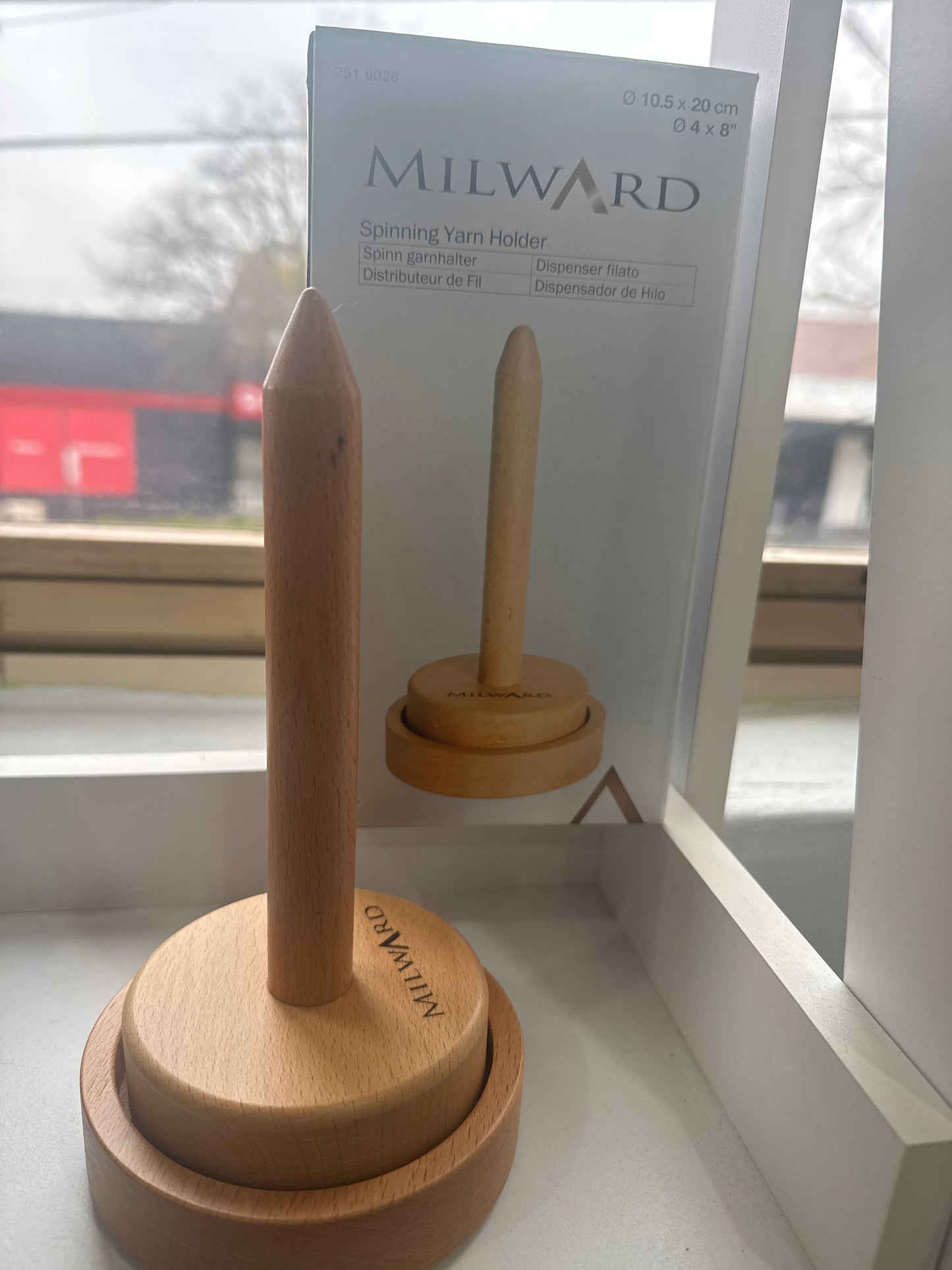 Milward Spinning Yarn Holder