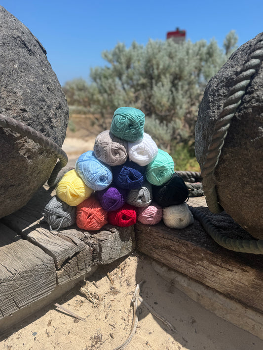 Cosy DK Essential 8ply Yarn